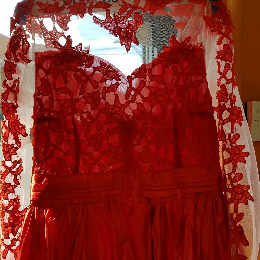 Evenly dress